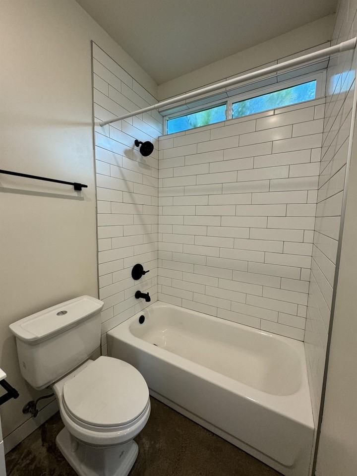 1022 E Fillmore St #A - Photo 3 of 16