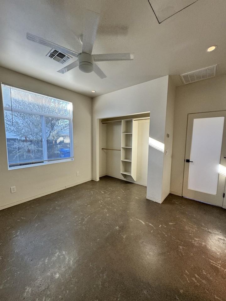 1022 E Fillmore St #A - Photo 5 of 16