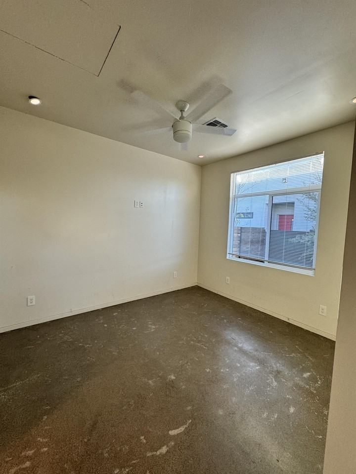 1022 E Fillmore St #A - Photo 7 of 16