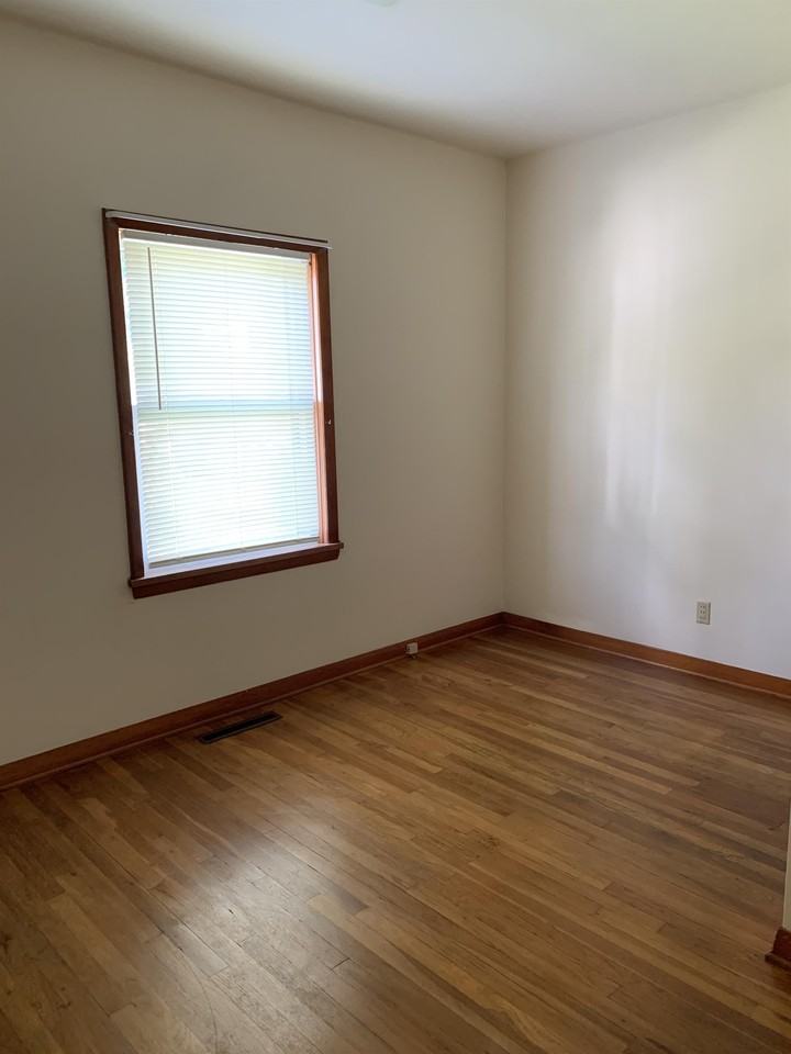19 W Linden St - Photo 3 of 14