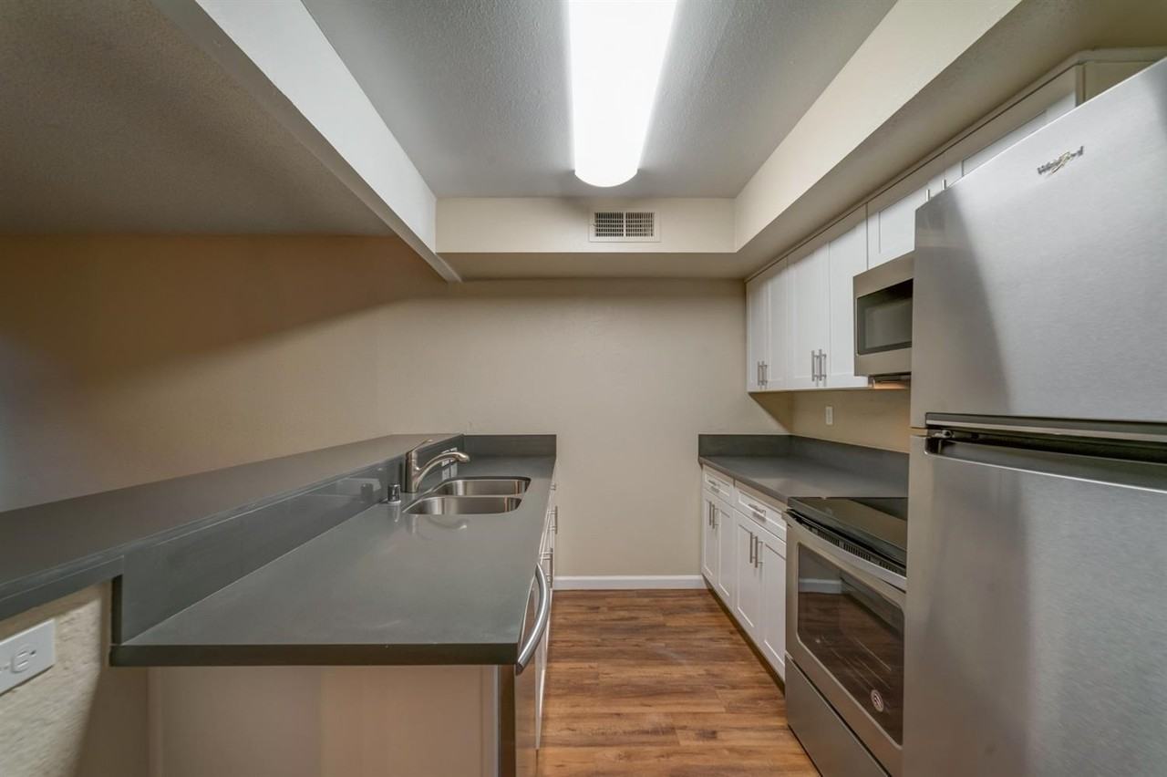 394 East El Paso Avenue - Photo 3 of 12