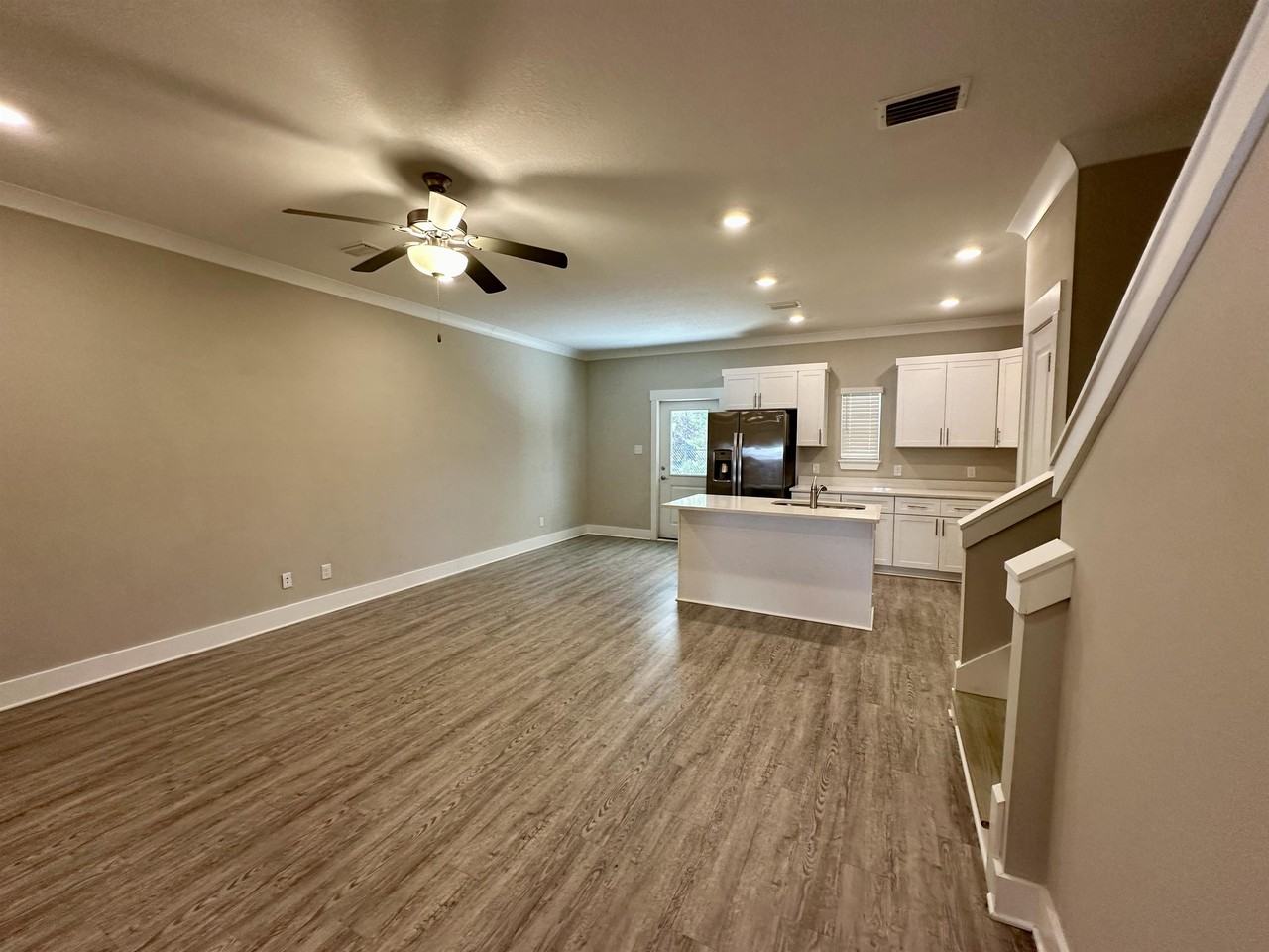 215 Date Palm Ln #1 - Photo 5 of 22