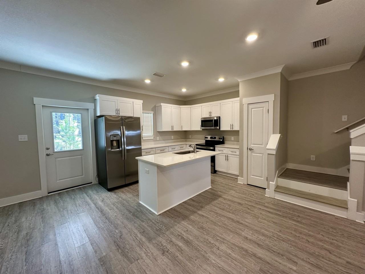 215 Date Palm Ln #1 - Photo 7 of 22