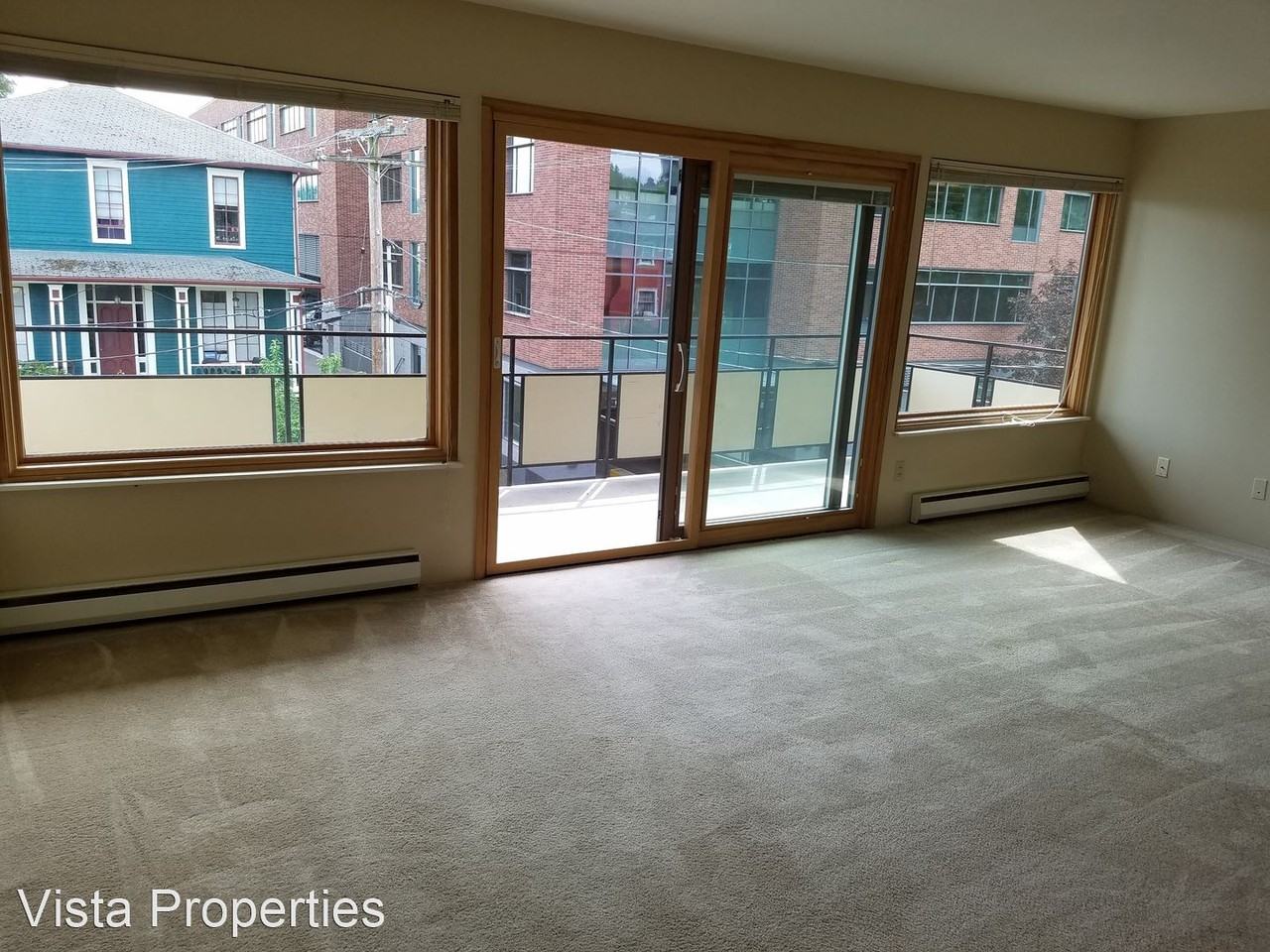 215 10th Ave SE - Photo 2 of 9