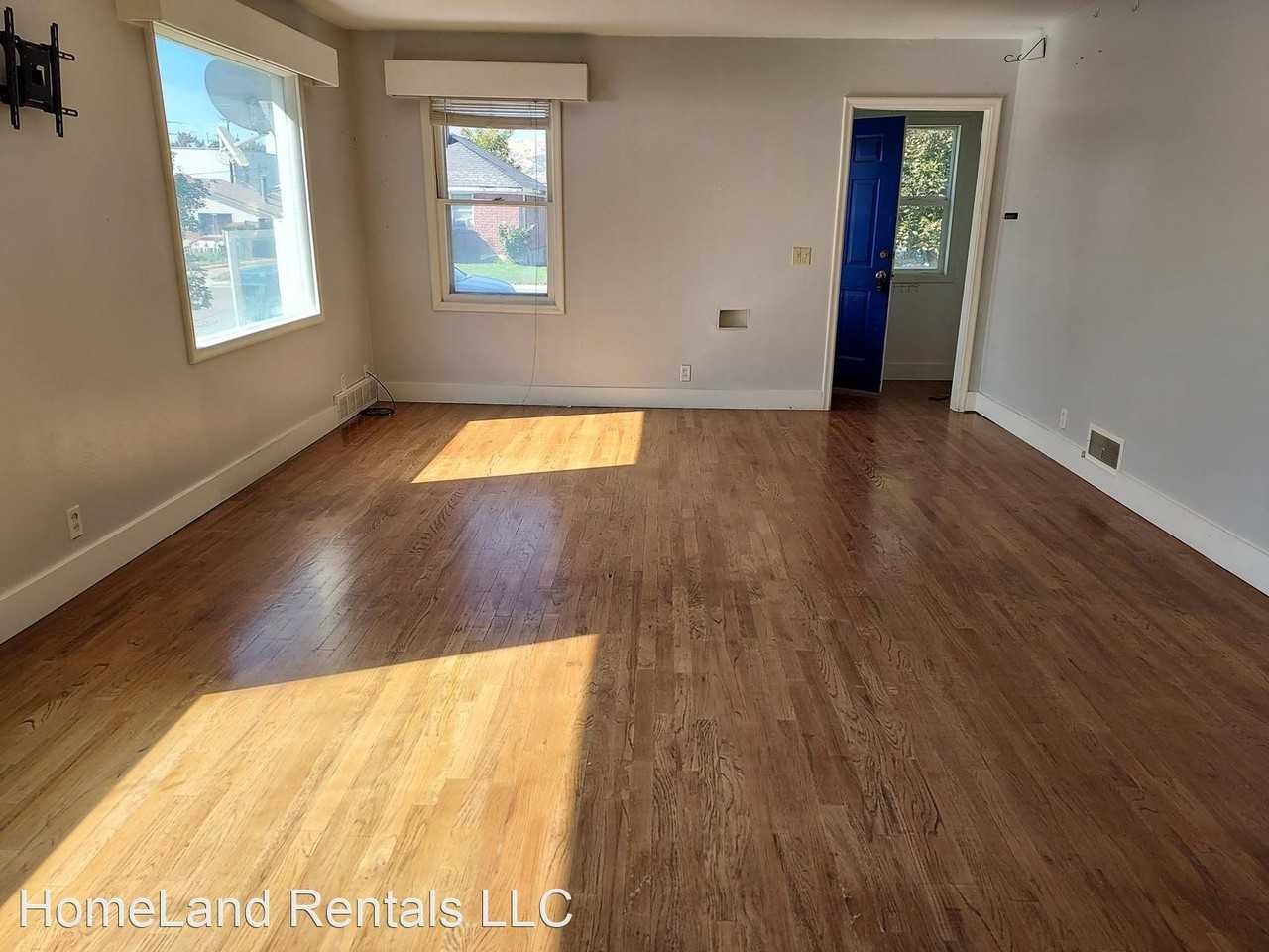 Charming property for rent, centrally located, hardwood floors! - Photo 2 of 16