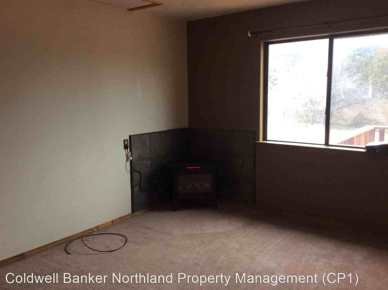 8836 Carefree Ave. - Photo 3 of 7
