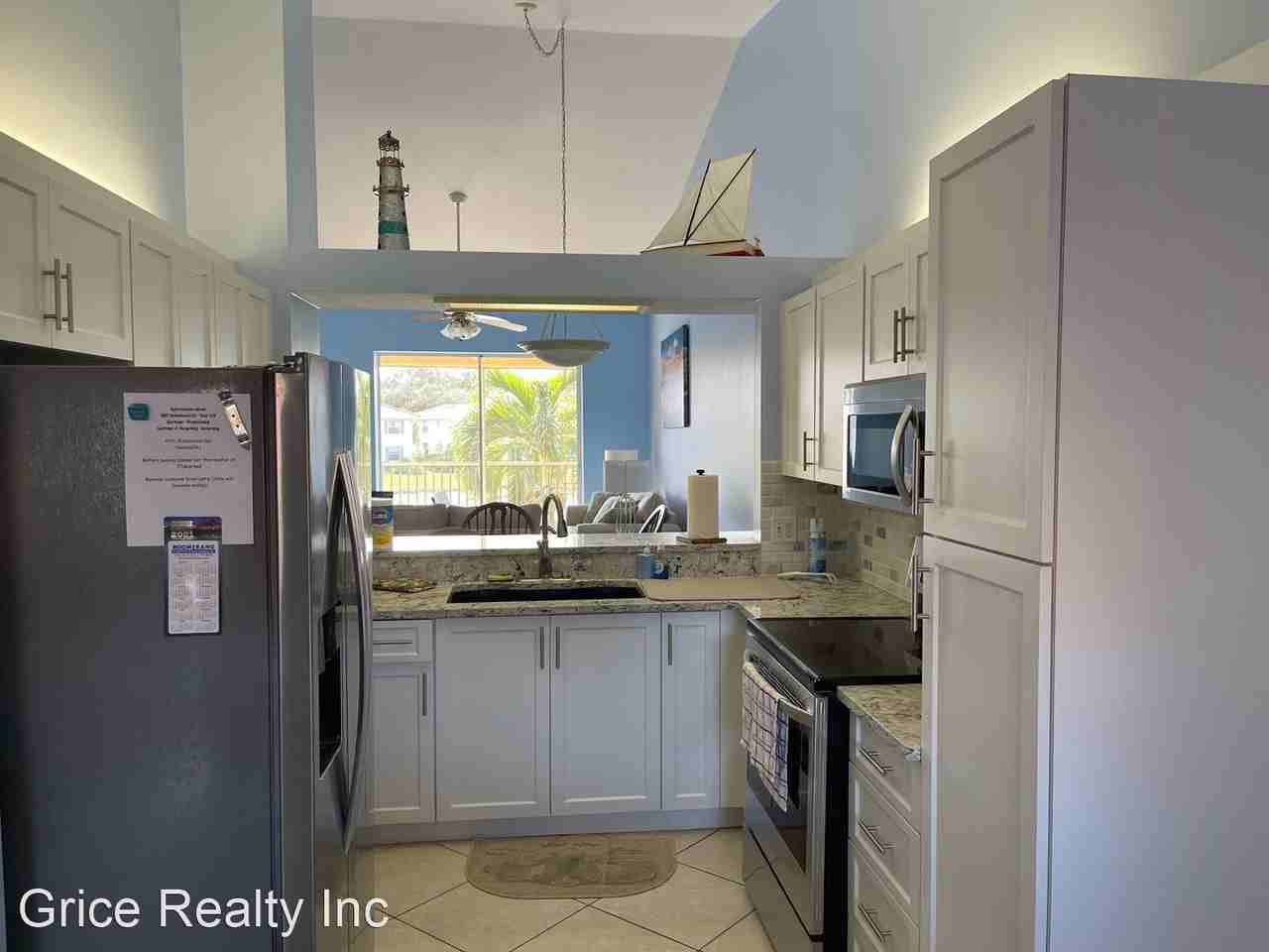 380 Robin Hood Cir. - Photo 2 of 27