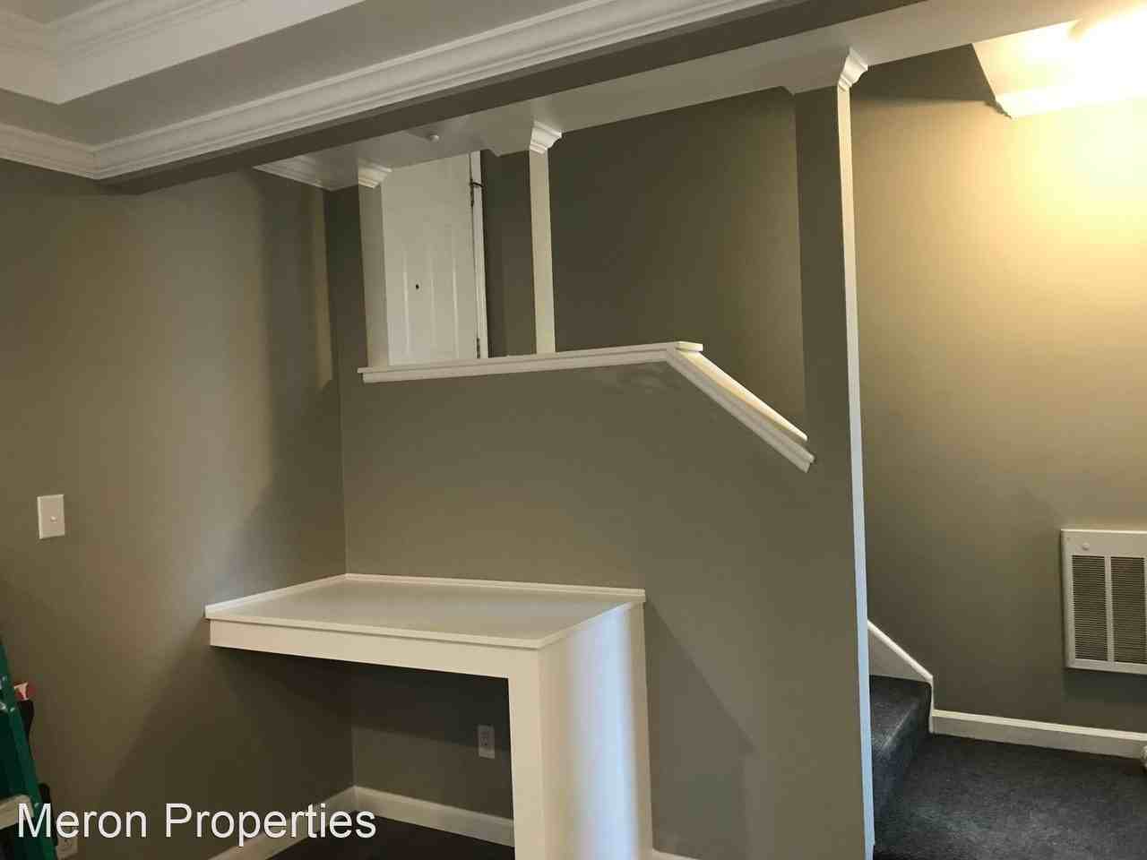 1-22 DELAND WAY - Photo 2 of 10