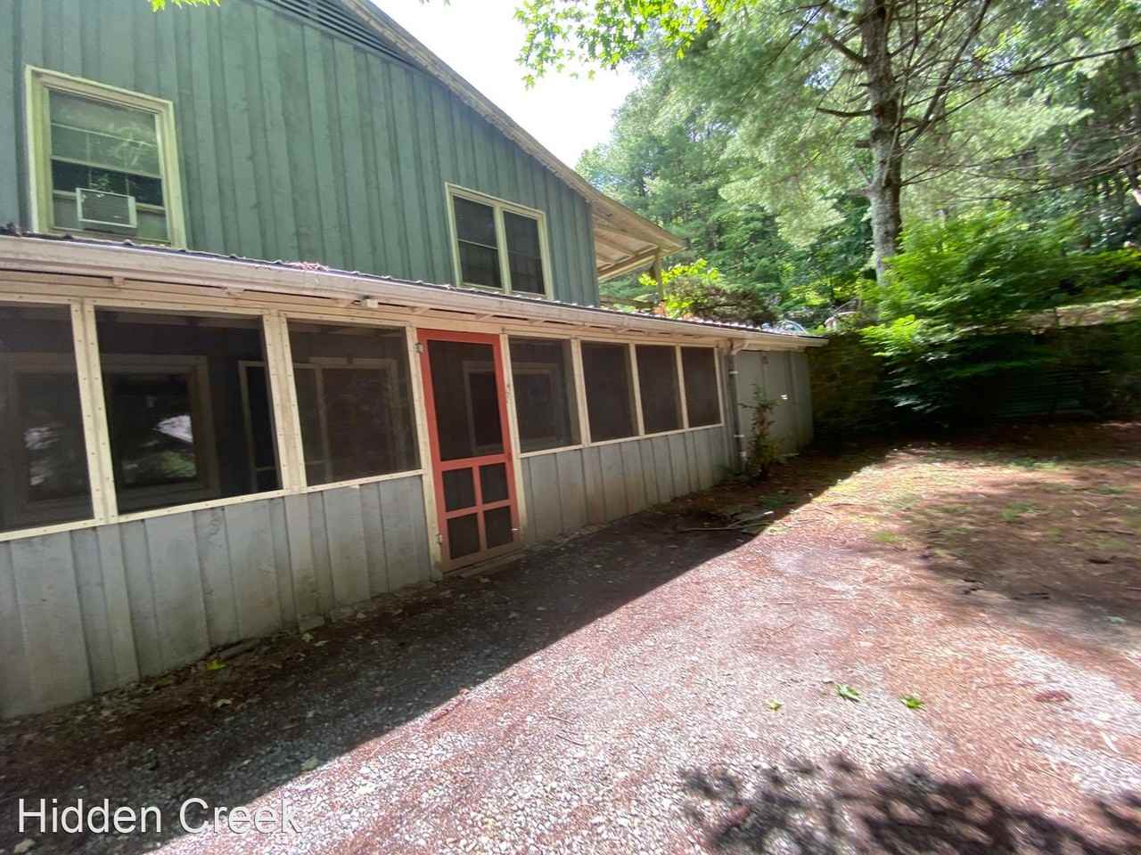 380 Broadstone Road - Photo 3 of 29