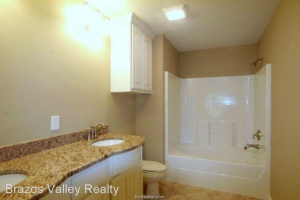 4103 Whispering Creek - Photo 2 of 6