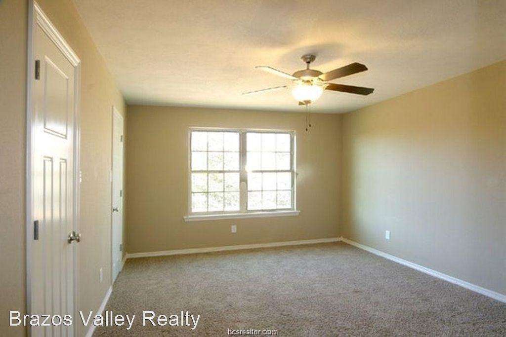 4103 Whispering Creek - Photo 3 of 6