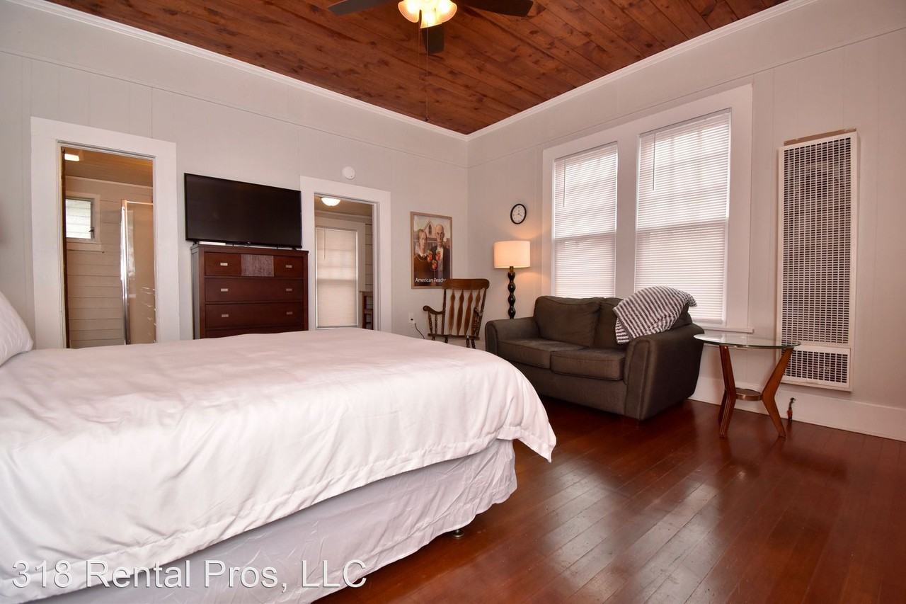 East Texas Complex - Photo 2 of 10