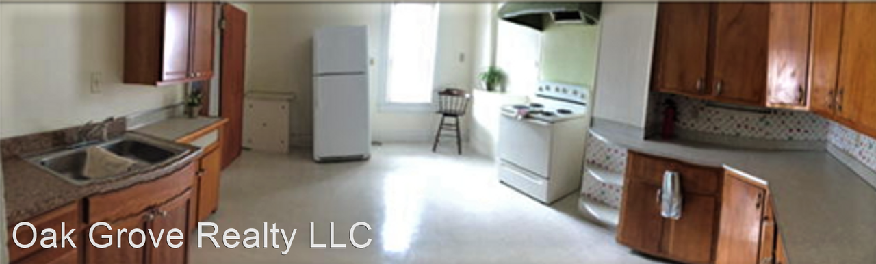 547 Water St - Photo 3 of 13