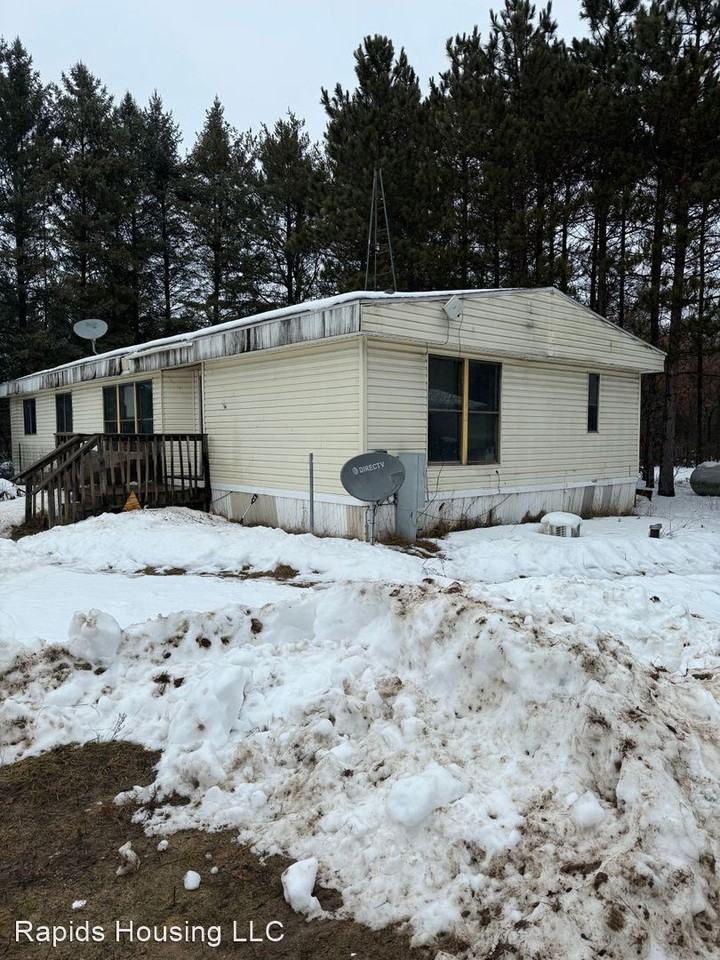 3085 W 10th Drive - Photo 2 of 28