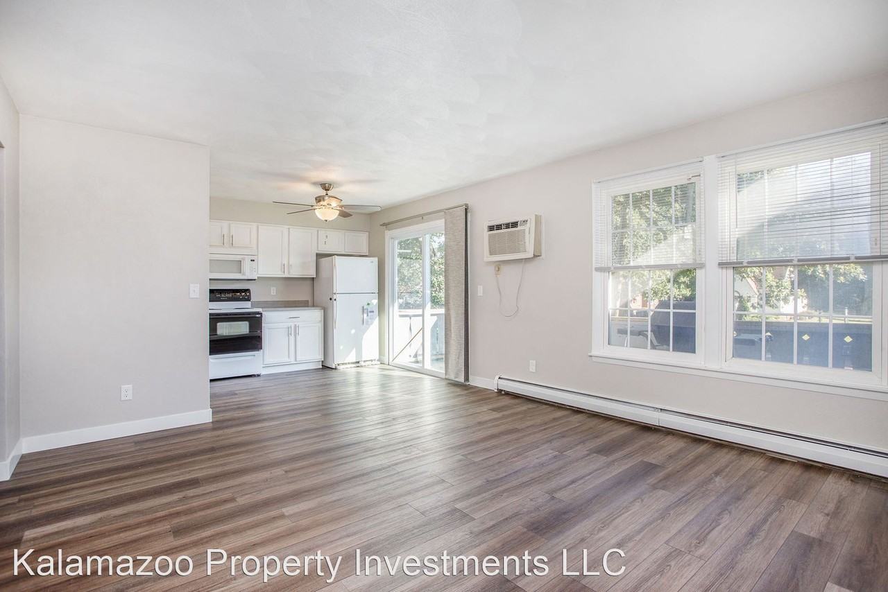 Villa Apartments - Photo 2 of 15