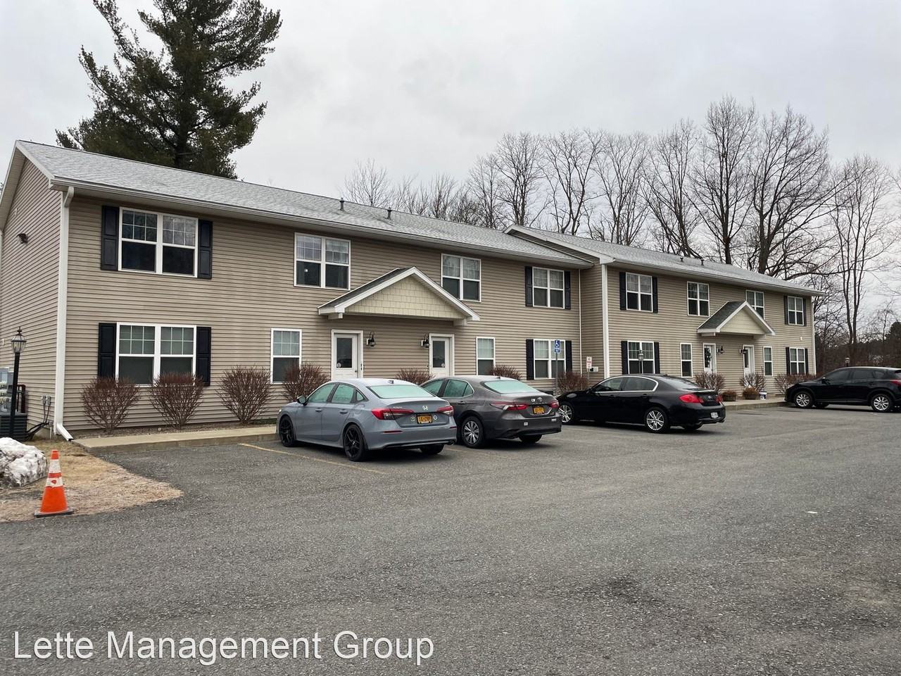 1 1/2 Cimino Lane - Photo 2 of 14