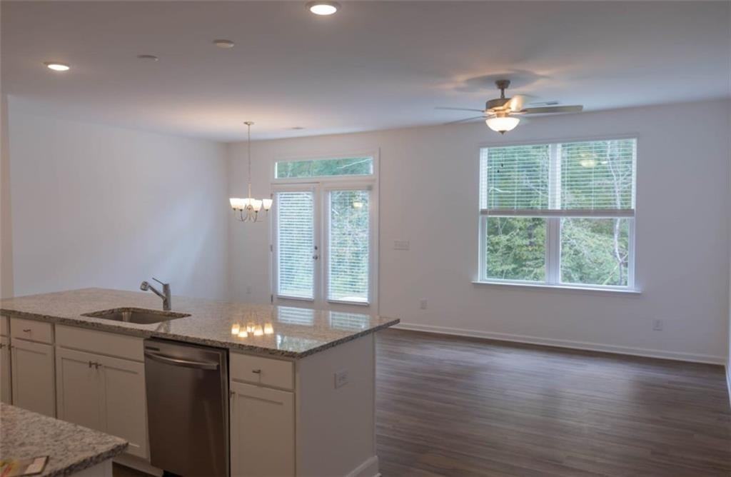 2105 Rosemary Park Ln - Photo 2 of 8