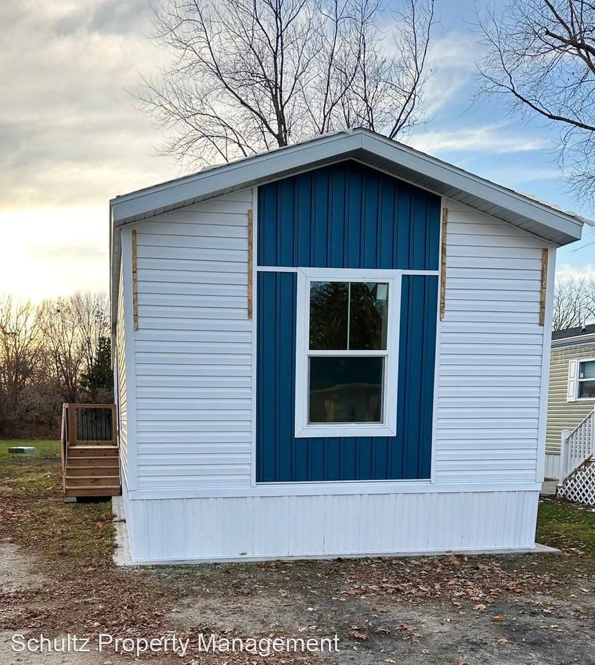 W5553 Harbor Rd - Photo 2 of 2