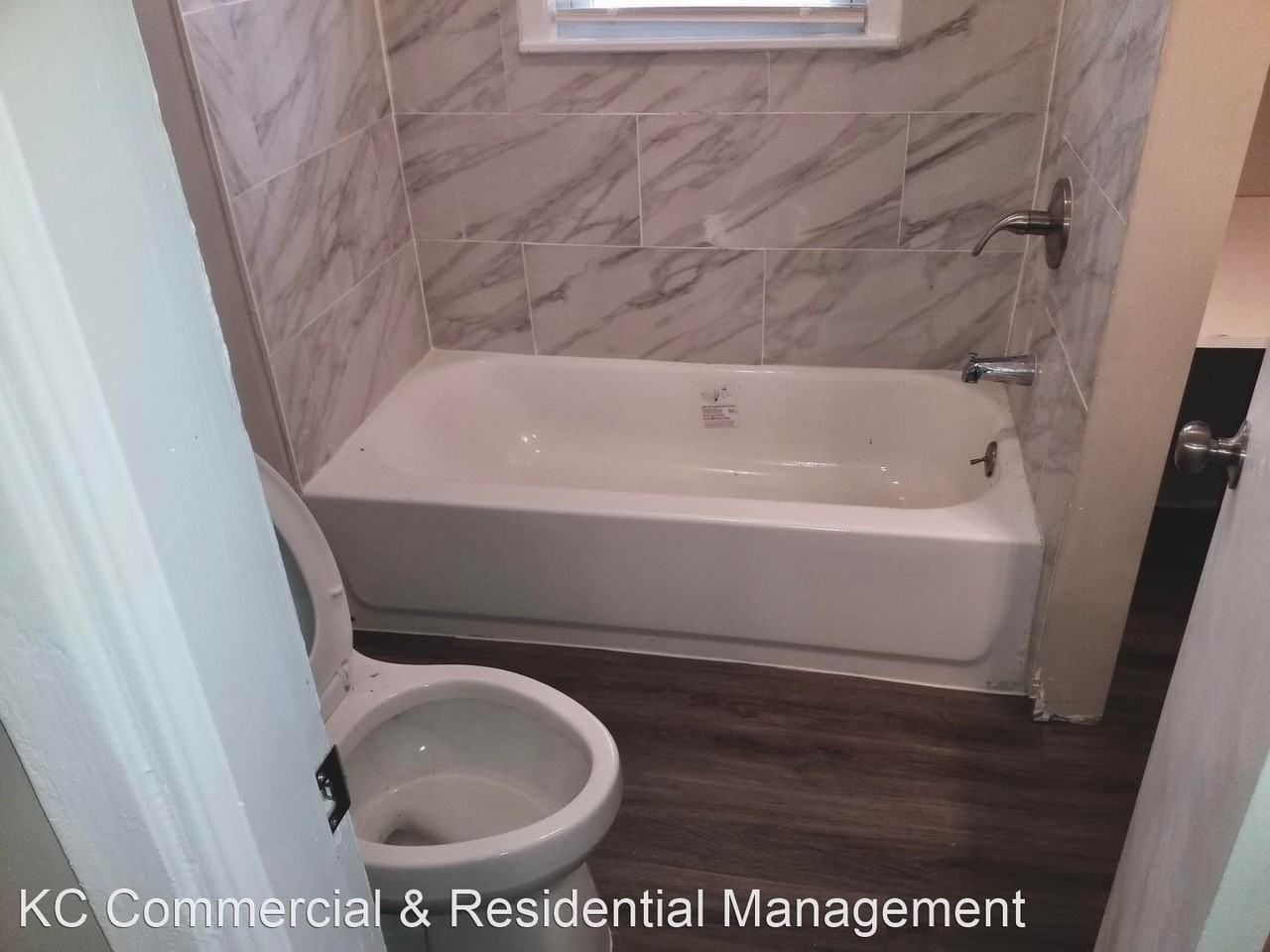 2908 W 75th St - Photo 3 of 50