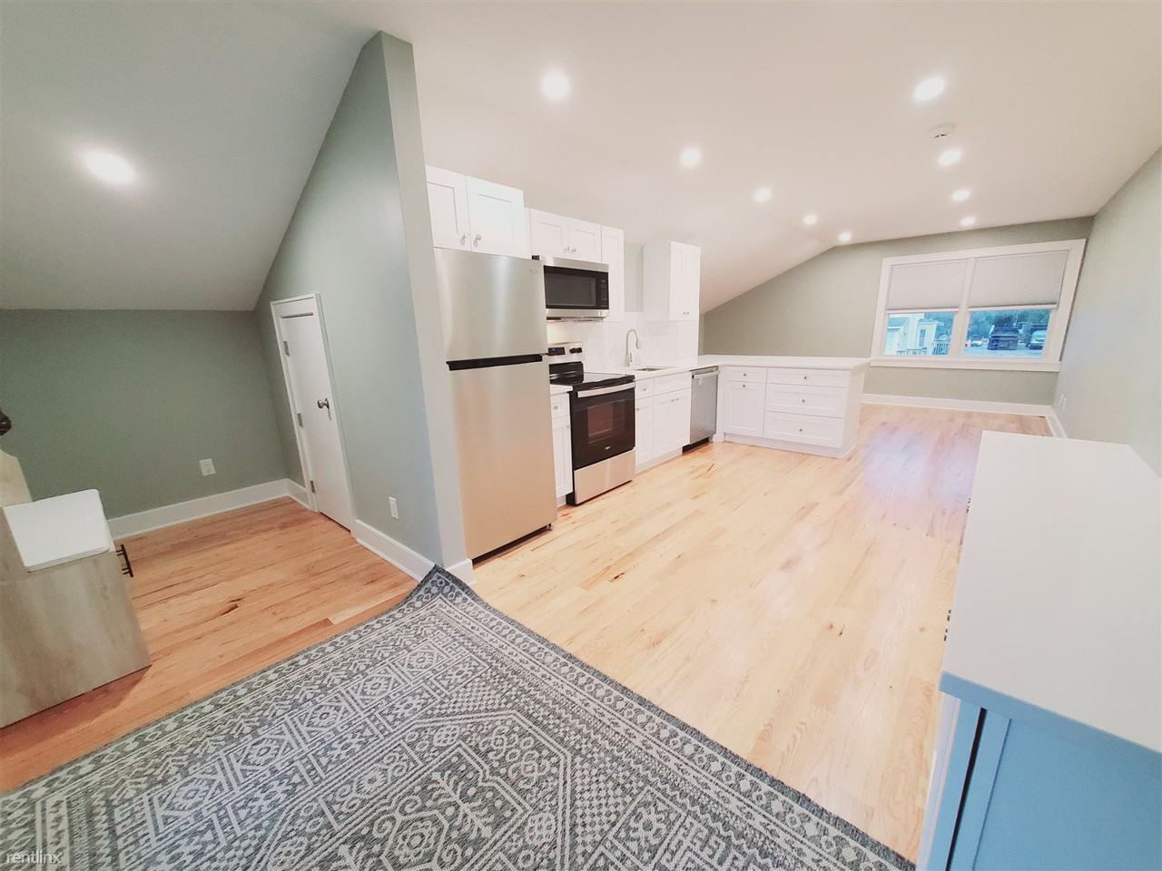 18 Belltown Rd - Photo 2 of 9