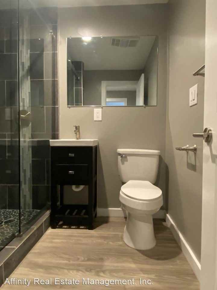 7132 47th Ave SW - Photo 3 of 14