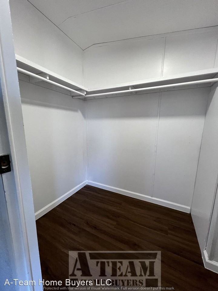 305 Saint Joseph St - Photo 2 of 15