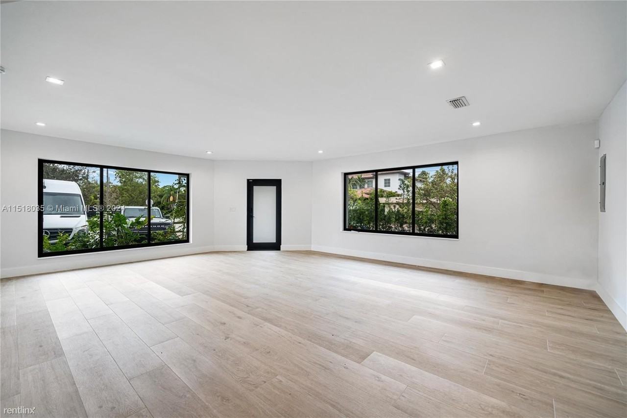 1260 Daytonia Rd - Photo 3 of 35