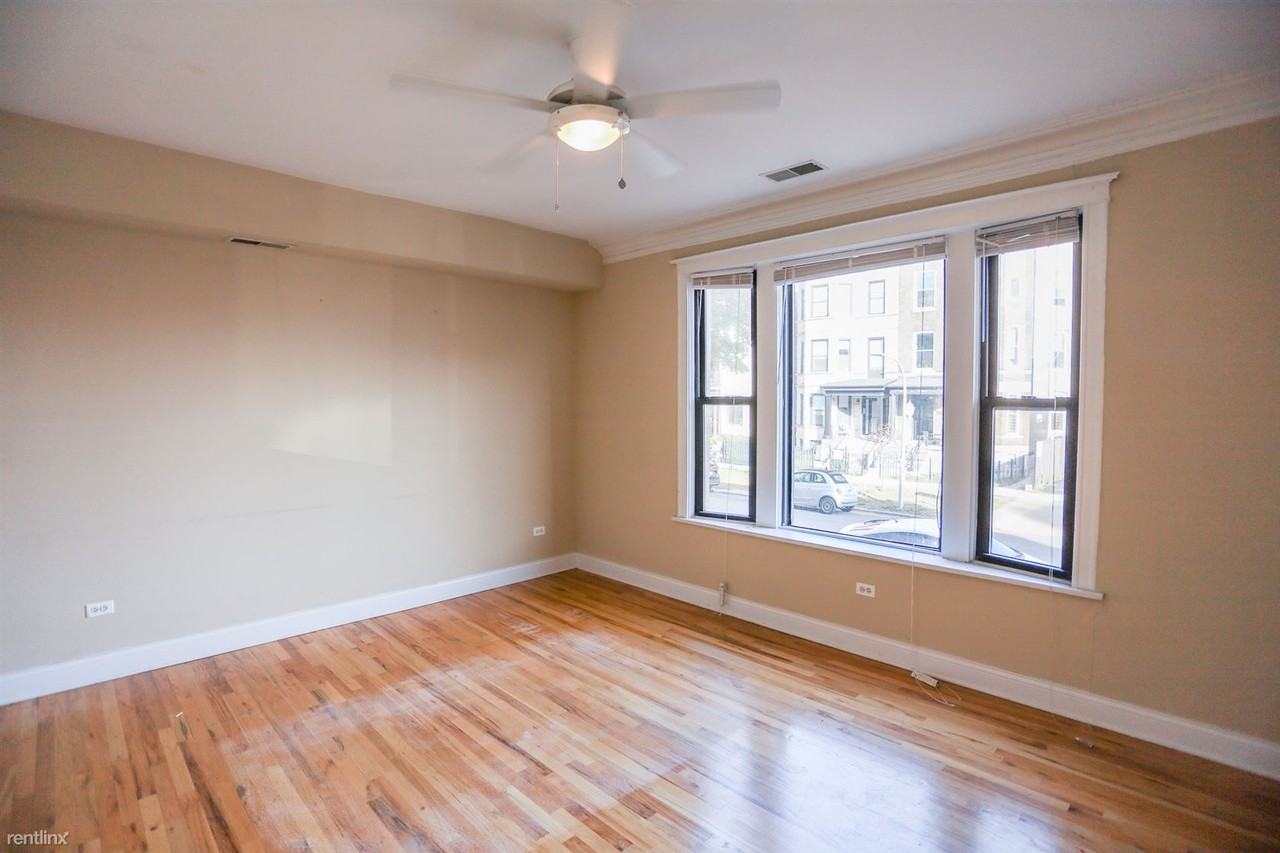 3706 N Sheffield Ave - Photo 3 of 12