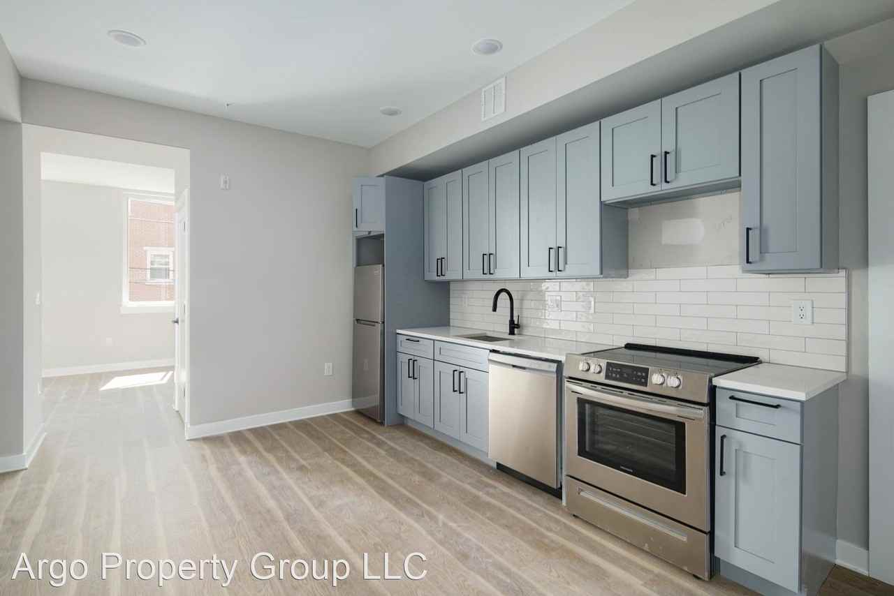 2600 W Girard Avenue - Photo 2 of 50