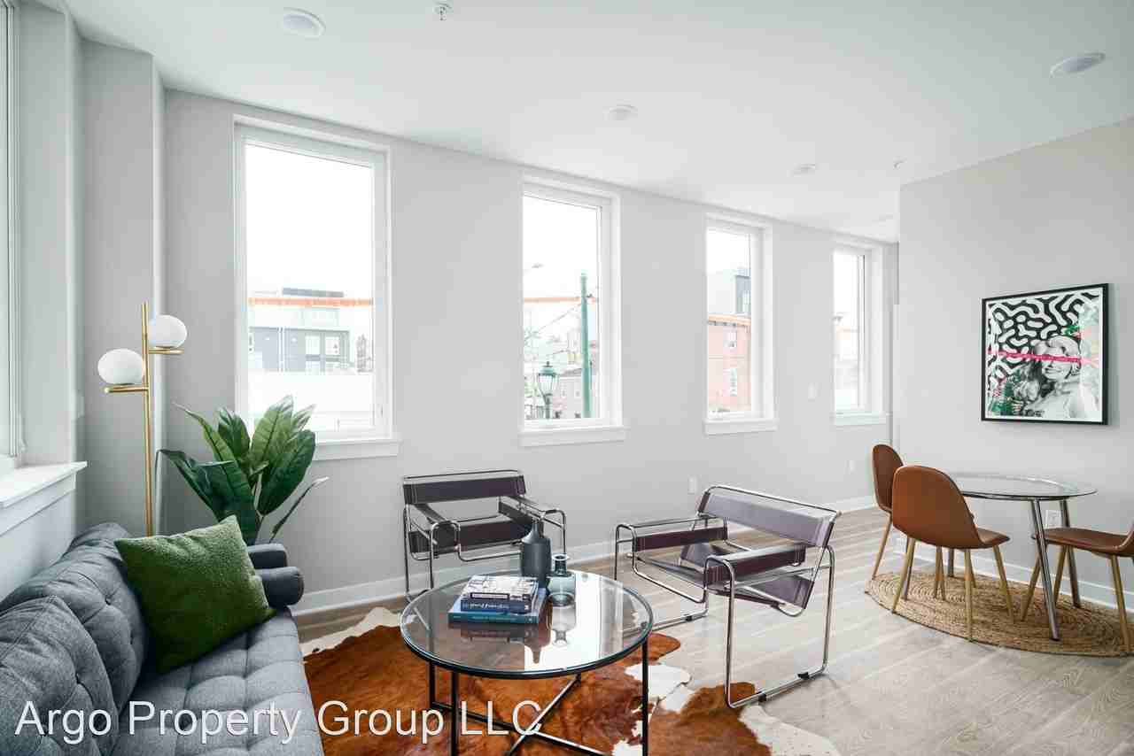 2600 W Girard Avenue - Photo 3 of 50