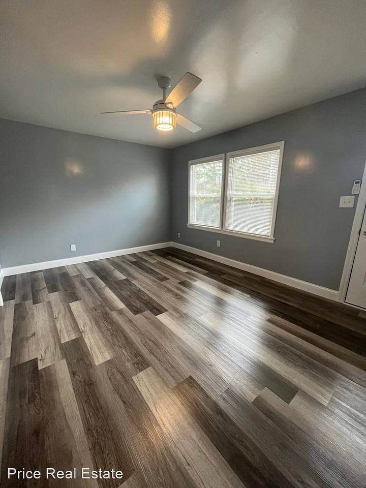 Montgomery Street - Photo 3 of 17