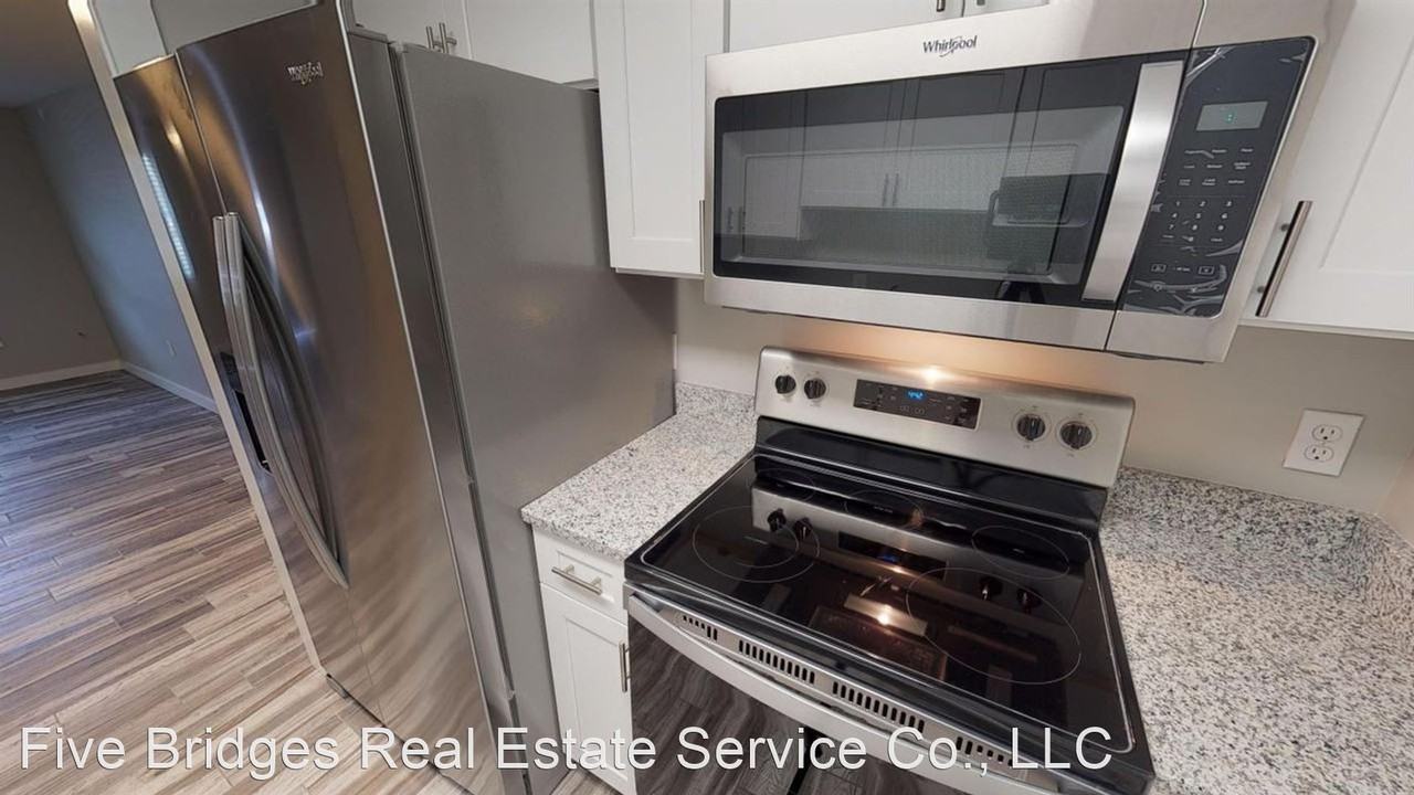 1013 & 1017 Bradford Circle - Photo 2 of 16