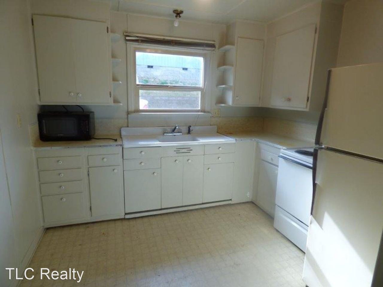 205-207 School Street - Photo 3 of 6