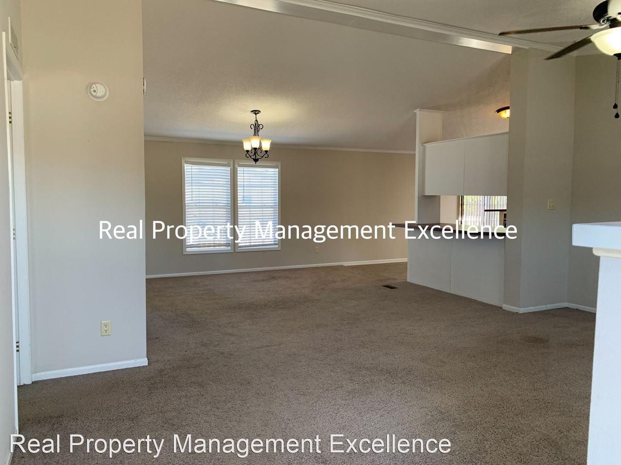 30 Mackenzie Dr - Photo 2 of 28