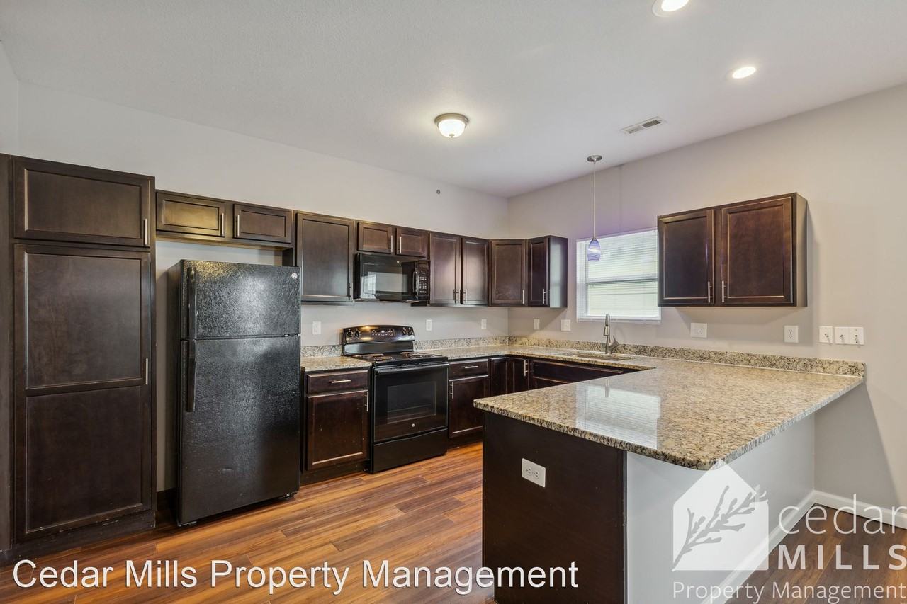 Magnolia Residences - Photo 3 of 9