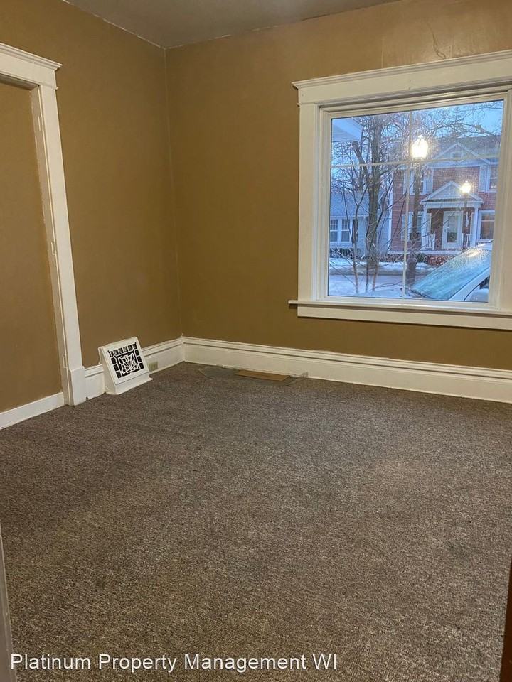 707 Franklin St - Photo 3 of 7