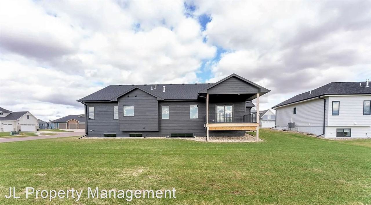 313 N Sugar Leaf Ln - Photo 3 of 17