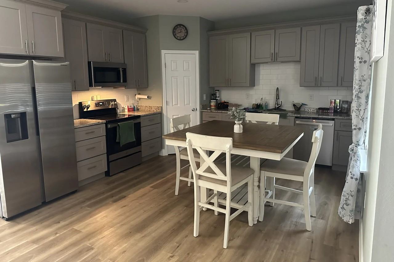 3204 Seahorse Rd - Photo 2 of 7
