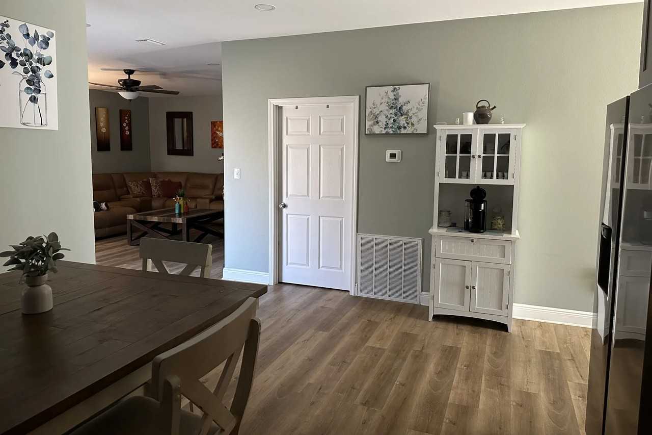 3204 Seahorse Rd - Photo 3 of 7