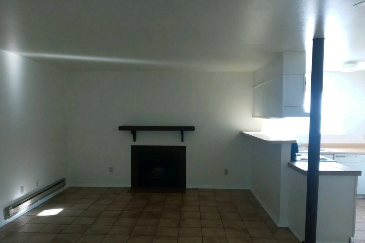 1350 Branson Ave - Photo 2 of 5