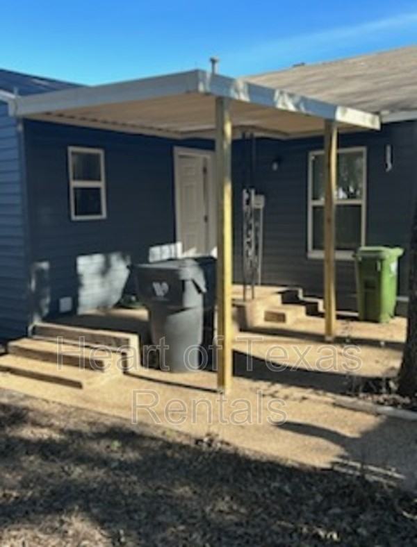 1619 Baylor Ave - Photo 2 of 11