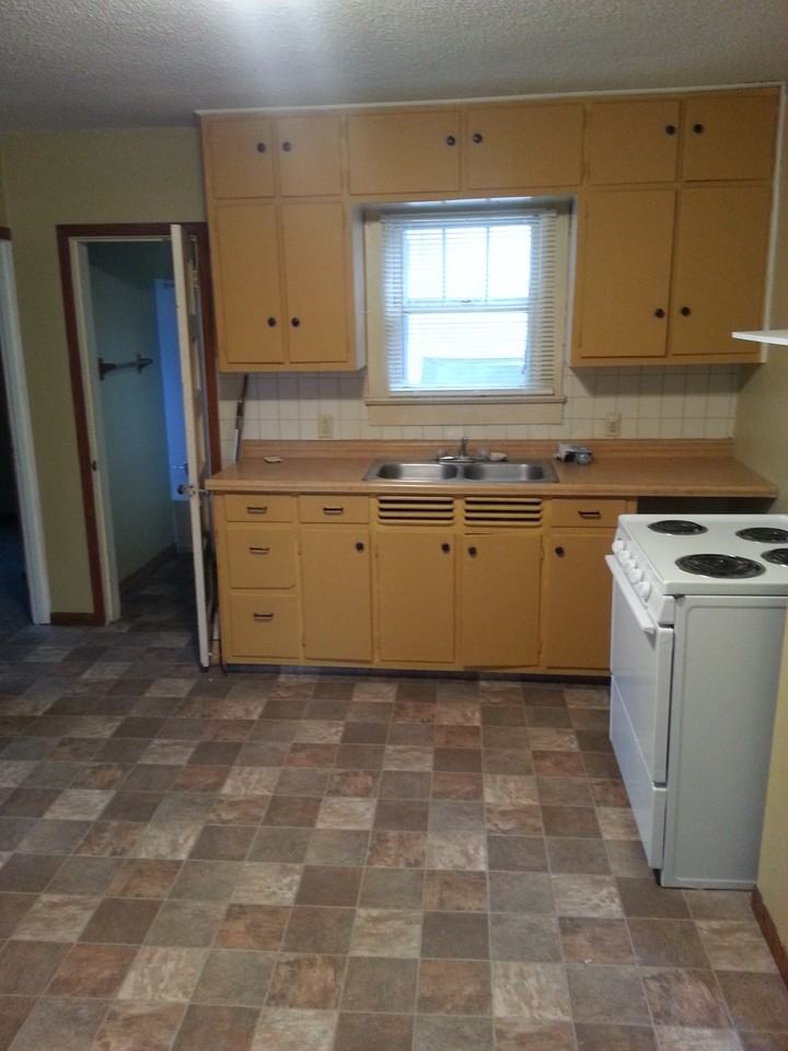 605 Selmser Ave - Photo 3 of 10