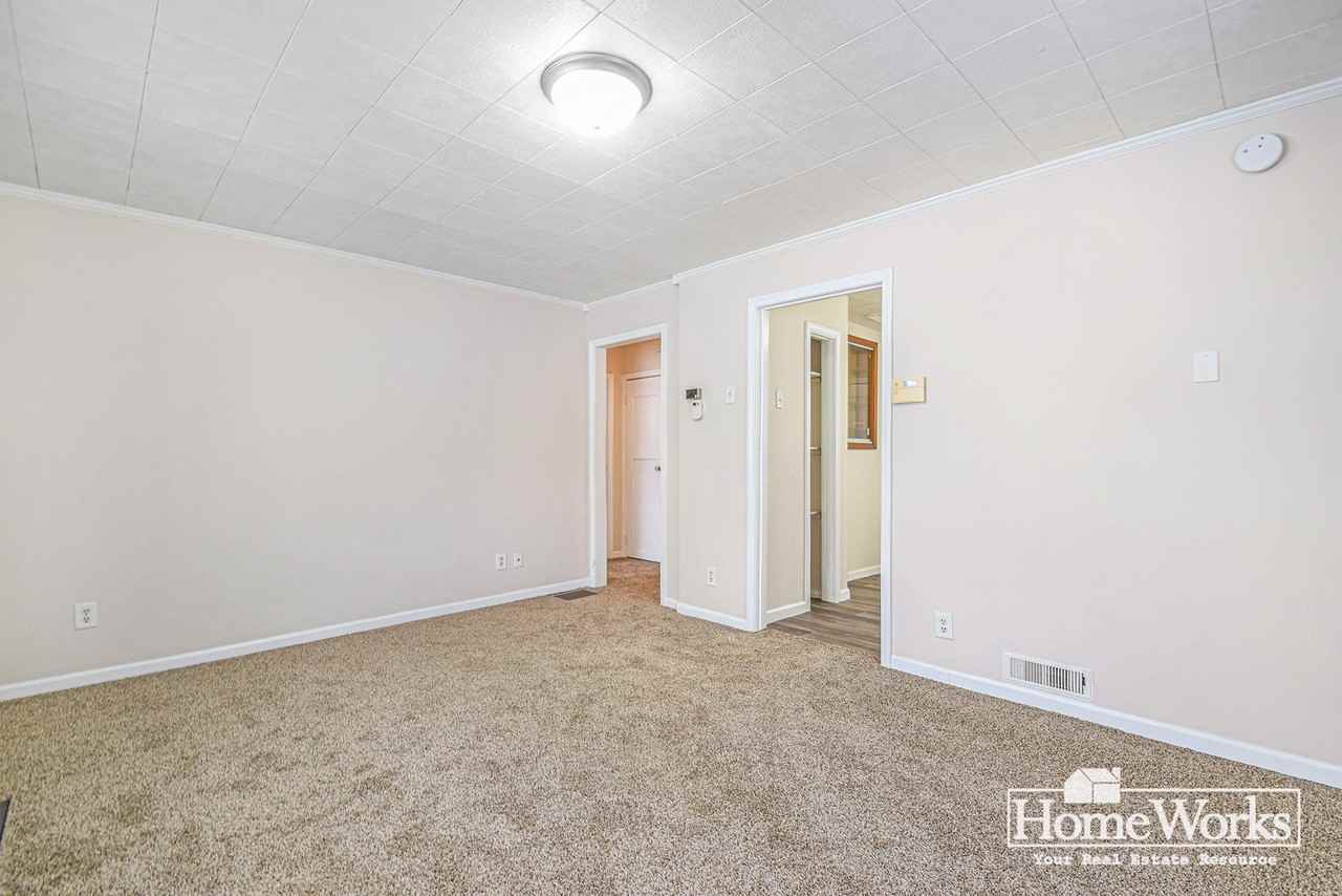 730 N Elmer St - Photo 3 of 15
