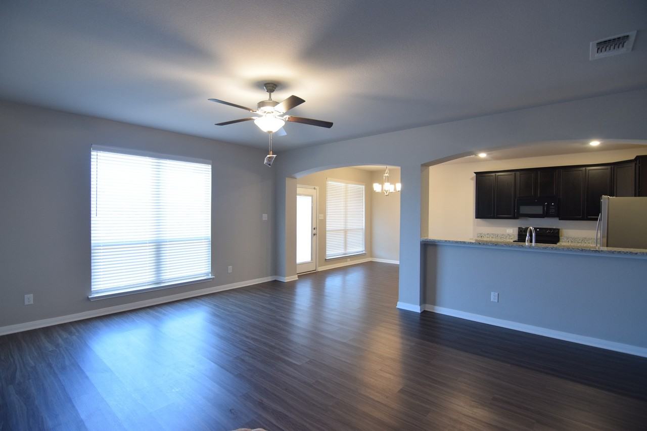 3307 Addison St - Photo 7 of 41