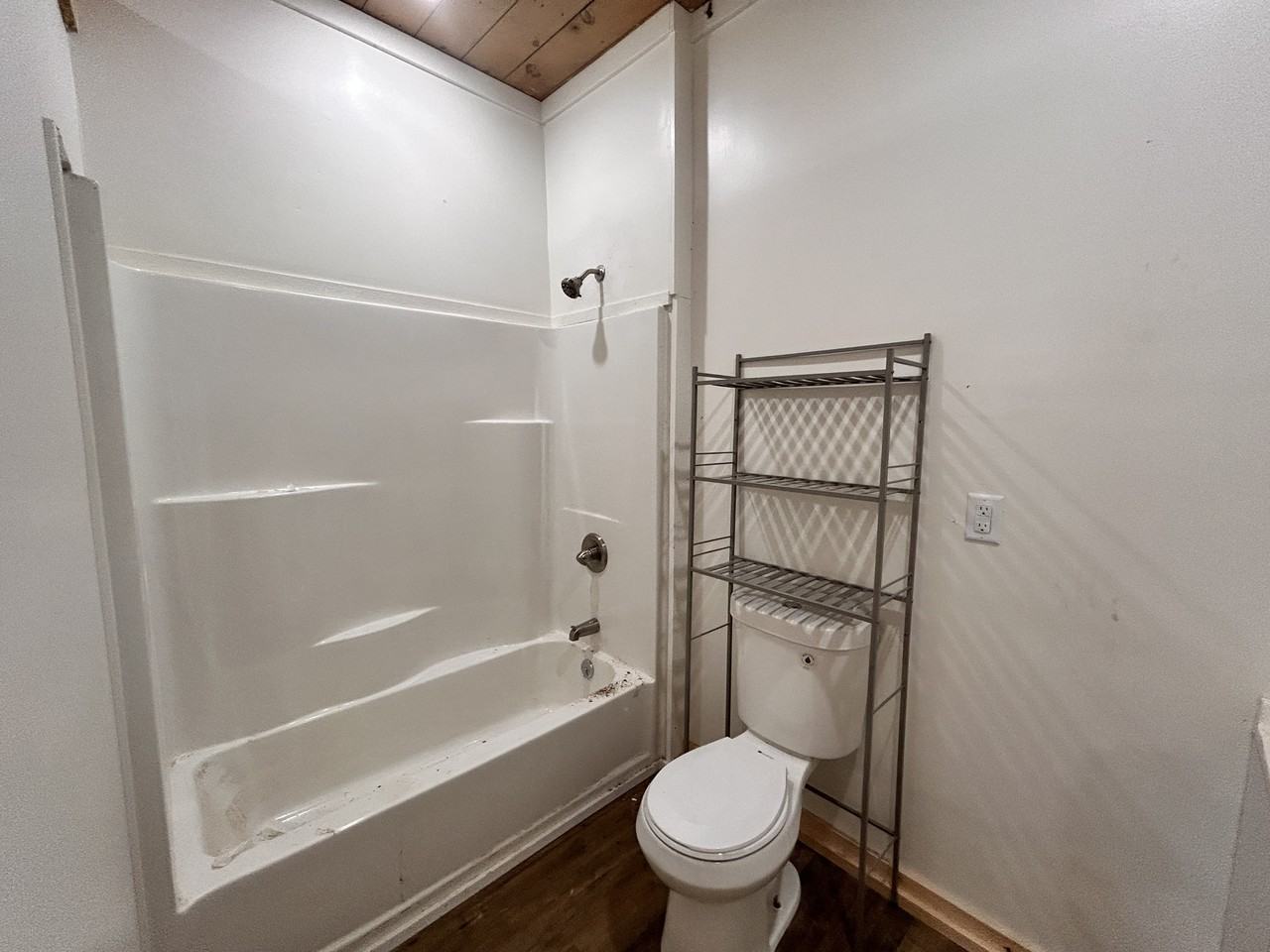 407 S 14Th Ave - Photo 3 of 4