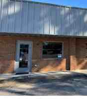 featured image of 1415 Honeysuckle Rd