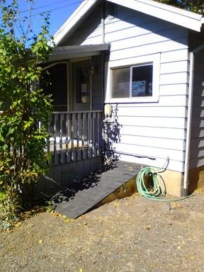 925 Prospect St - Photo 2 of 11