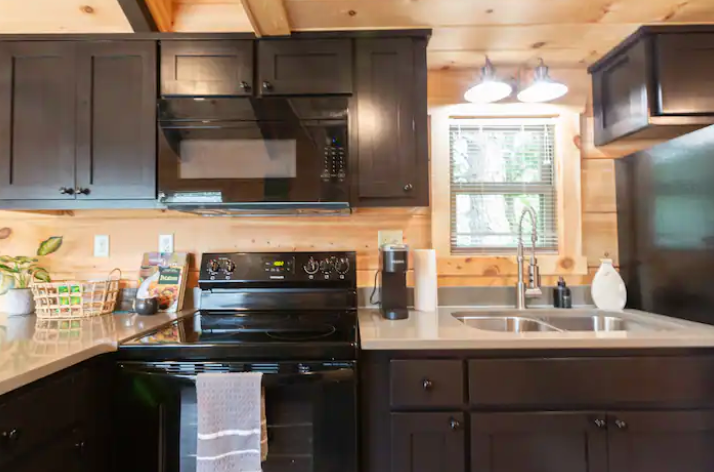 145 Fern Rd - Photo 2 of 16