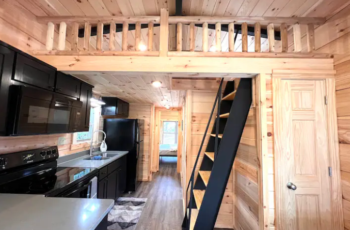 145 Fern Rd - Photo 5 of 16