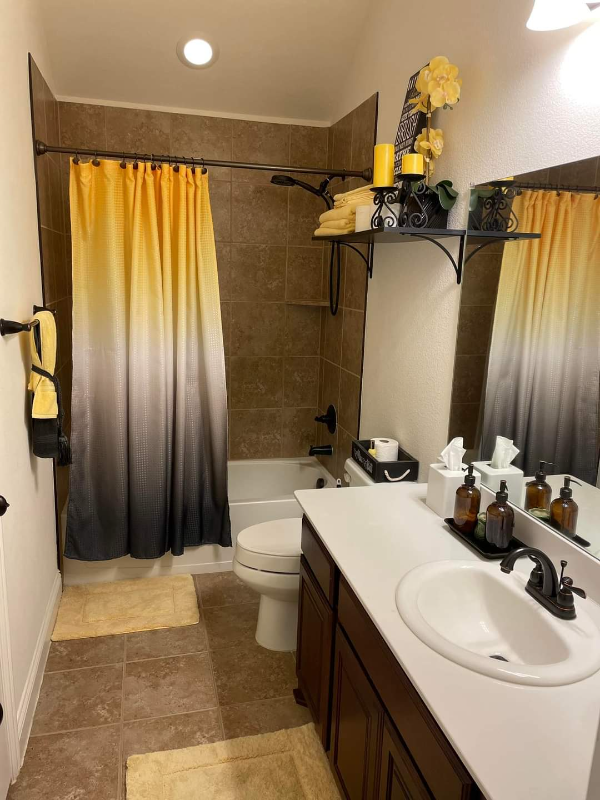 1231 Colorado Dr - Photo 3 of 11